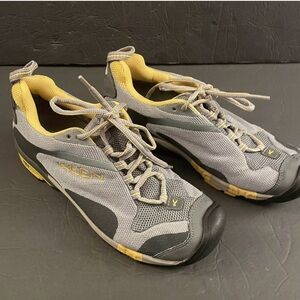 Keen Women’s GTS 1110 Keen Dry Running Hiking Trail Shoes Boots Size 8.5